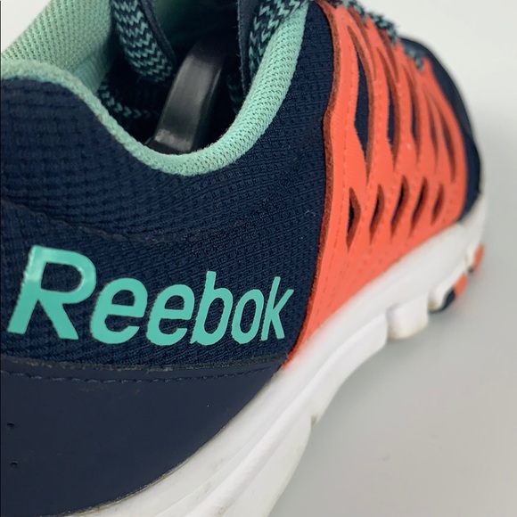 Reebok Shoes Women’s Sz 7.5 - Picture 6 of 7